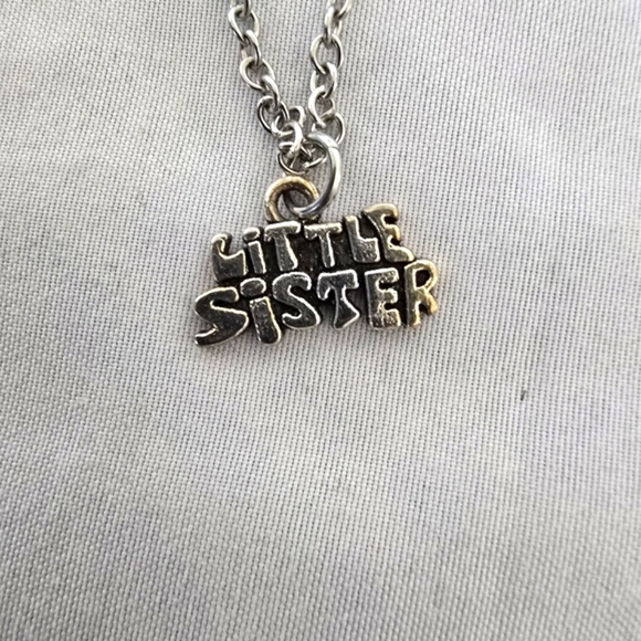 Charming Little Sister Silver Necklace! Chain 9" plus 4" extender - Picture 3 of 5